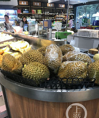 国产苹果6块钱1个 新疆梨9块1个...今年水果都流行按个买