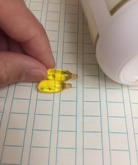 ͻȻŦ˼DHAкɫС㣬