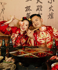 拍了一组火锅婚纱照,重庆味儿十足