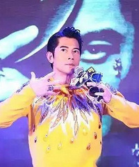 �������ݳ�����Ʊ����۶�������