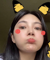 两年后再次纹眉和美瞳线,眉形调整得更加自然有形