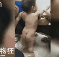 孕妇端起滚热的麻辣烫泼向婴儿