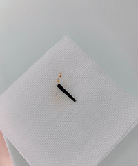 铅笔芯在我耳朵里面20几年