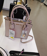SM�㳡�¿���ΨƷ�ᣬ����ͬ���������1200