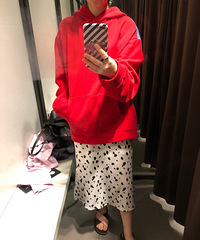 ZARA���ۣ�99����������ÿ���ײɫƴ������
