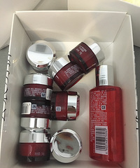 618买小白瓶,买二送二!这么大堆护肤品,你猜用了多少钱
