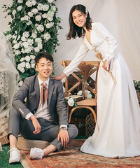 拍的婚纱照好多成片不用修都很好看,在教堂前拍照还自带仪式感