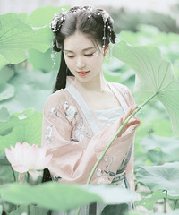最近在追陈情令 ,后期就用了迷幻色彩效果,成片果然没让人失望