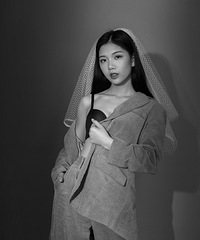 û�е�������Ǿ�һ������һ��ڰ�ϵͷɴ�գ�