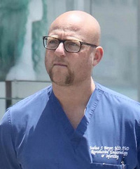 �ò��������Թܻ����ˣ�ȴ���˱��˵ĺ��ӣ���λ����̫�ѹ��ˡ�