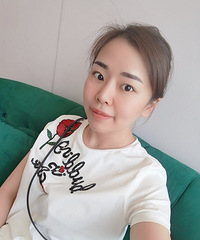 怕花妆决定纹眉,纹眉后,眉毛自然好看,逼真得就像自己的