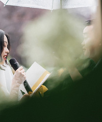 带着一点遗憾的热带雨林婚礼,认真写的结婚誓词感动了所有人