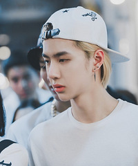 �� һ ����ֱ�Ǳ����к�