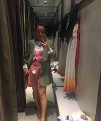 �������е���ɫ���ף���ٴ��������Ķ̿��ȹ�Ӷ��ܺÿ�