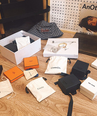 ����С���Ҷ�������Щ��Ʒ������֮�󣬶�ǿ�Ұ���������