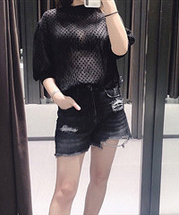 闲逛Zara,微胖妹发现了宝藏!这几件上衣都很乖,直男都夸美