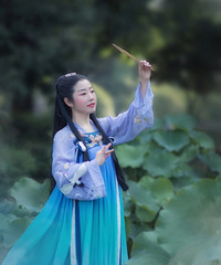 �ɹ�����20���Լ���ҵ�Ů����Ӱʦ�������������ˣ�