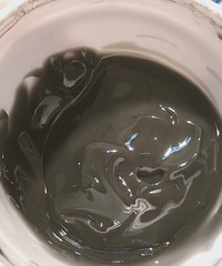 敷30分钟都不会干的面膜,冰冰凉凉的很舒服,适合夏天