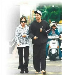 17年谈16任嫩男,萧亚轩分享自己的斩男术,姐妹们学起来