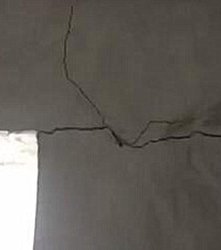 ˭���ҿӴ�ǽ���ѷ죬����������ֽ��ϰ�˵���ÿ壬�Ҹ���ô��