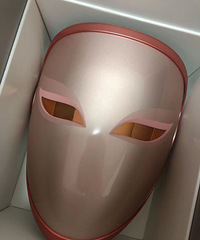 最近超爱的“钢铁侠”面具,这款护肤仪器,我打赌没多少人用过