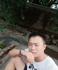 92���и�6��Ů���ĵ��װְ����飬���½�����ҵ