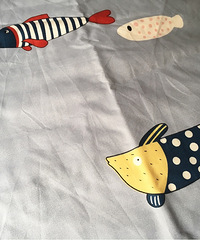 Ӥ���޵��ļ��ף��ָ�ͦ������������ɫ���ʺ�С������