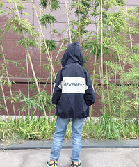 给小哥哥买了现男友同款冲锋衣,巴不得天天穿