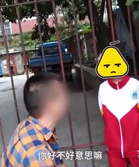 һ�꼶Ů����У�ſڲ�Ը��ѧ���ְ�Ȱ�ñ����ˣ����������