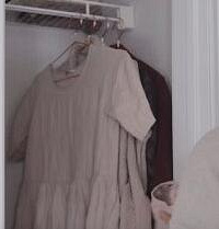 这个妹子可能是衣服最少的女生了吧