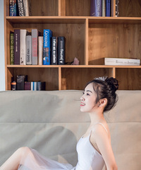 ��û��ͬ���ξ�ͷ��С��Ů��һ���վ����׽���