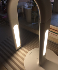 ������������ķ����ֻ���̨�ƣ���������ң��