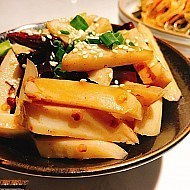 �����ѧУ�ſڵ�ζ��