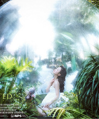 8月最热的时候拍的水晶球,临时想和女儿拍照,商家立马答应了