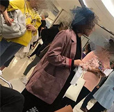 产检时孕妇全都站着