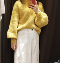 去逛了下ZARA,毛衣和裤子都不错!性价比真高,关键还打折