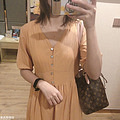 LV粉水桶太好搭衣服
