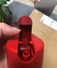 跟团入的油壶玻璃和厚实,还能重力出油,简直是黑科技