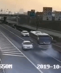 ���գ���ͳ���35�˳������ ��ؿ������׺�����ŭ��