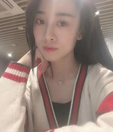 94年164CM妹子征婚,从事销售工作