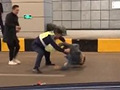 重庆小哥遭暴打?