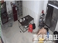 男子竟当孩子面家暴