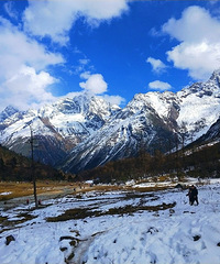 ������ڵı��﹵��ѩ������ĳ����������Ŷ�������Ȫ��ʵ��һ��