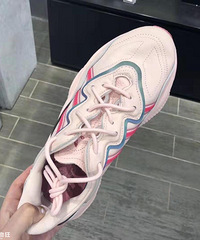 Adidas ozweego��ɫ����Ҷ�ݣ�ֱ���Ϸ����Ů�İ�