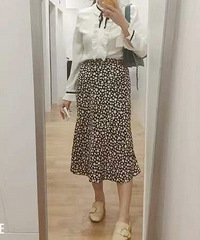 试了几件优衣库衣服,针织衫和裙子值得买