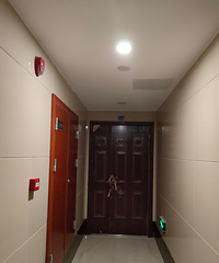 接房了好郁闷,完全是公优德w88.com既视感,过道刷白漆脏了还要业主恢复
