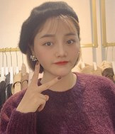 93年157CM妹子征婚,自己在做生意