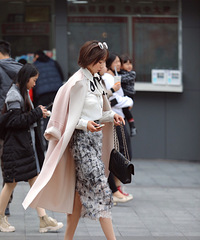 ͷ������ܸı���ֵ����ͬ�������ʶ���һ��