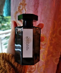 һ���Դ�ʮ��ƿ��ˮ��������������Ų���ײ�㣬һ���ļ�������