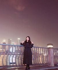 29����½�����ҵ��С������飬Ů����ǰ��